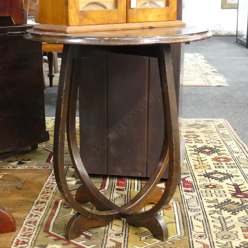 VINTAGE OAK SIDE TABLE (req. refinishing) H.560mm 510mm dia Image 1++