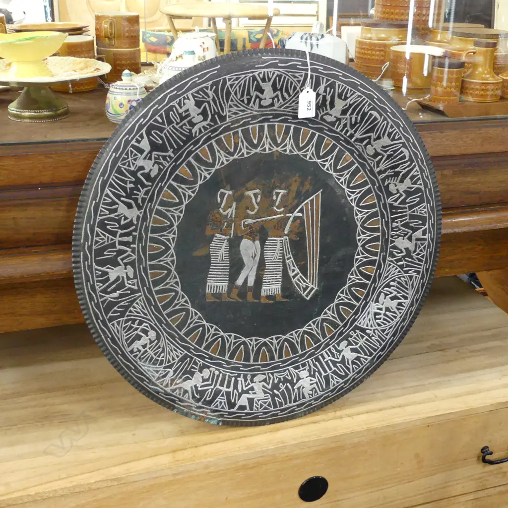 EGYPTIAN SILVER & COPPER INLAID CHARGER FEAT. 3 WOMEN DIA 500MM Image 1++