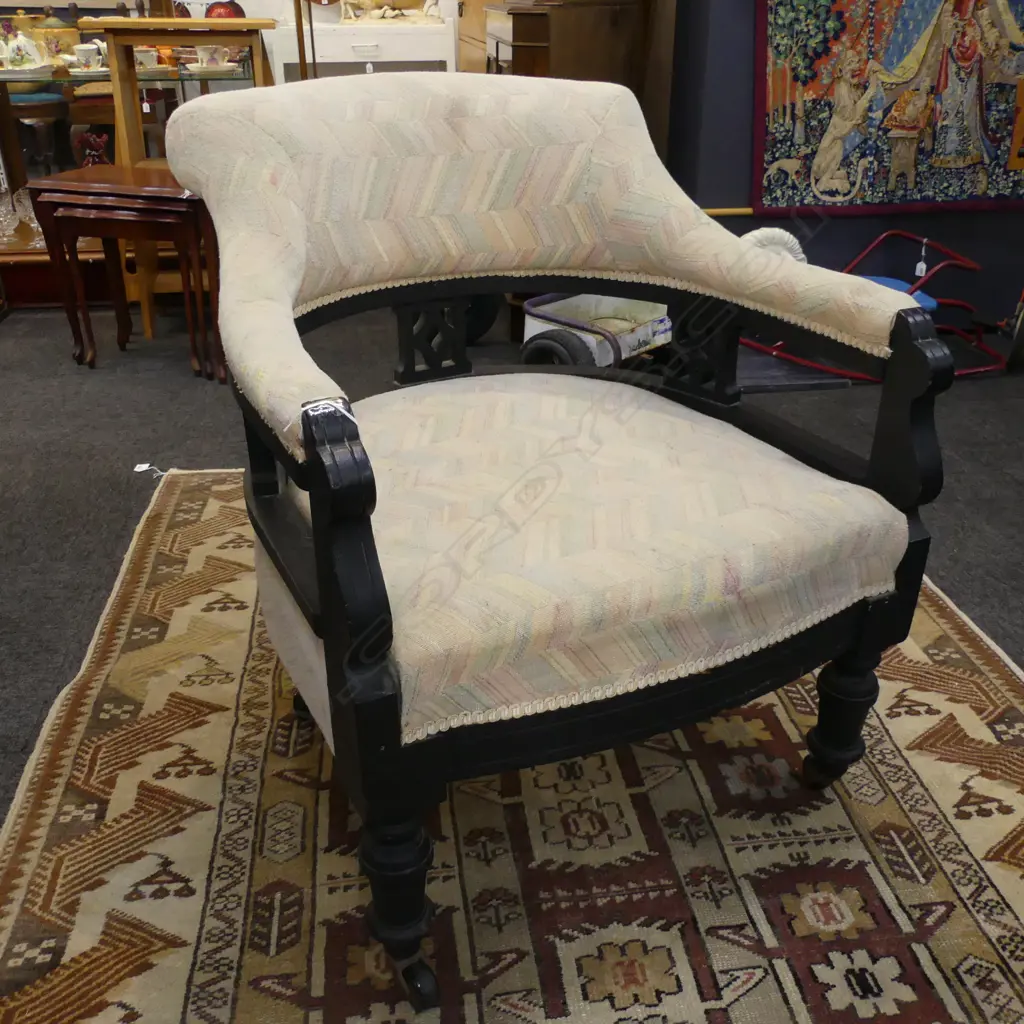 EDWARDIAN TUB CHAIR Image 1++