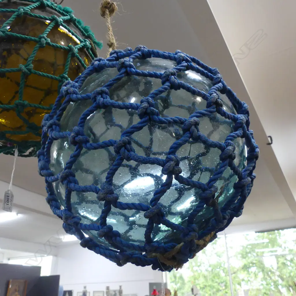 OLD JAPANESE HOKKAIDO GLASS BUOY W NETTING Dia.330mm Image 1++