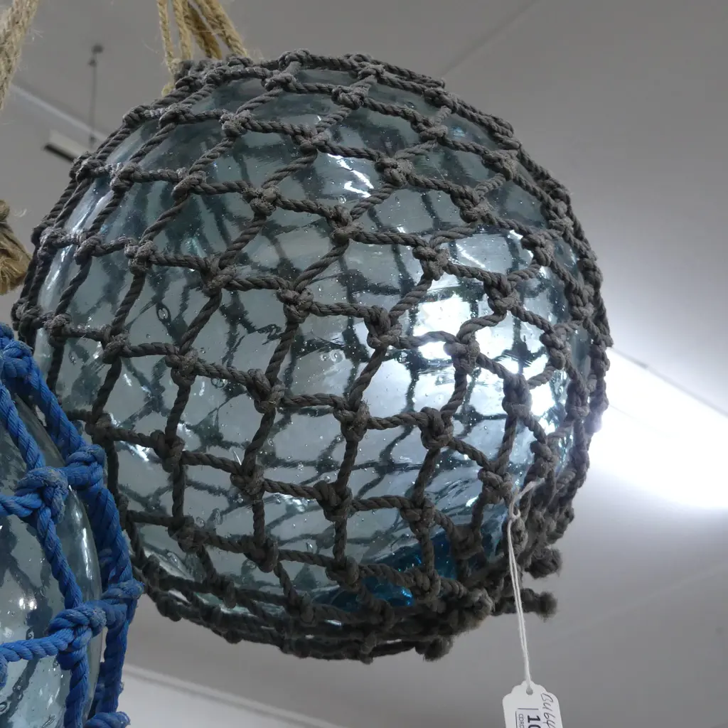 OLD JAPANESE HOKKAIDO GLASS BUOY W NETTING Dia.320mm Image 1++
