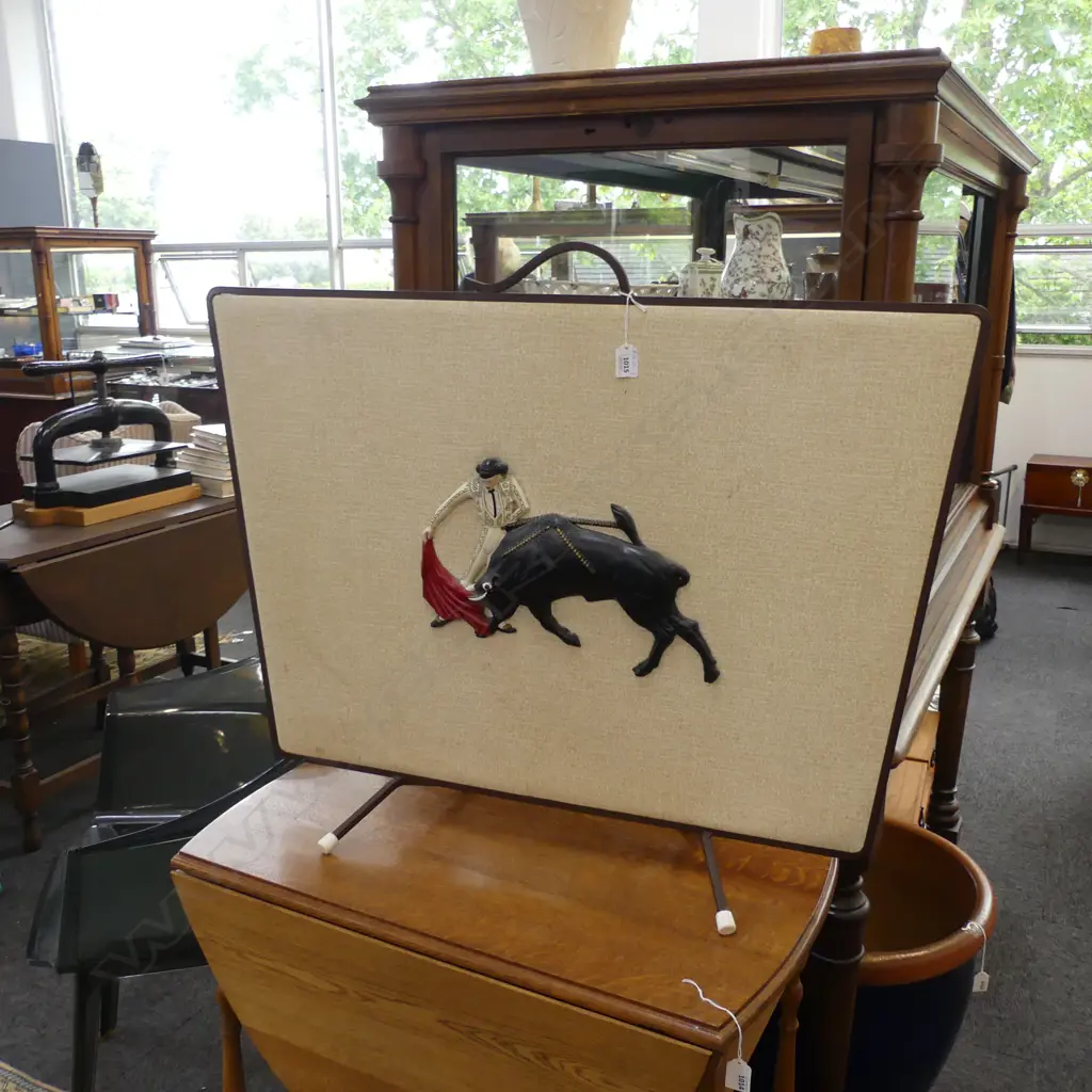 1950'S VINYL FIRESCREEN WITH BULLFIGHTER  Image 1++