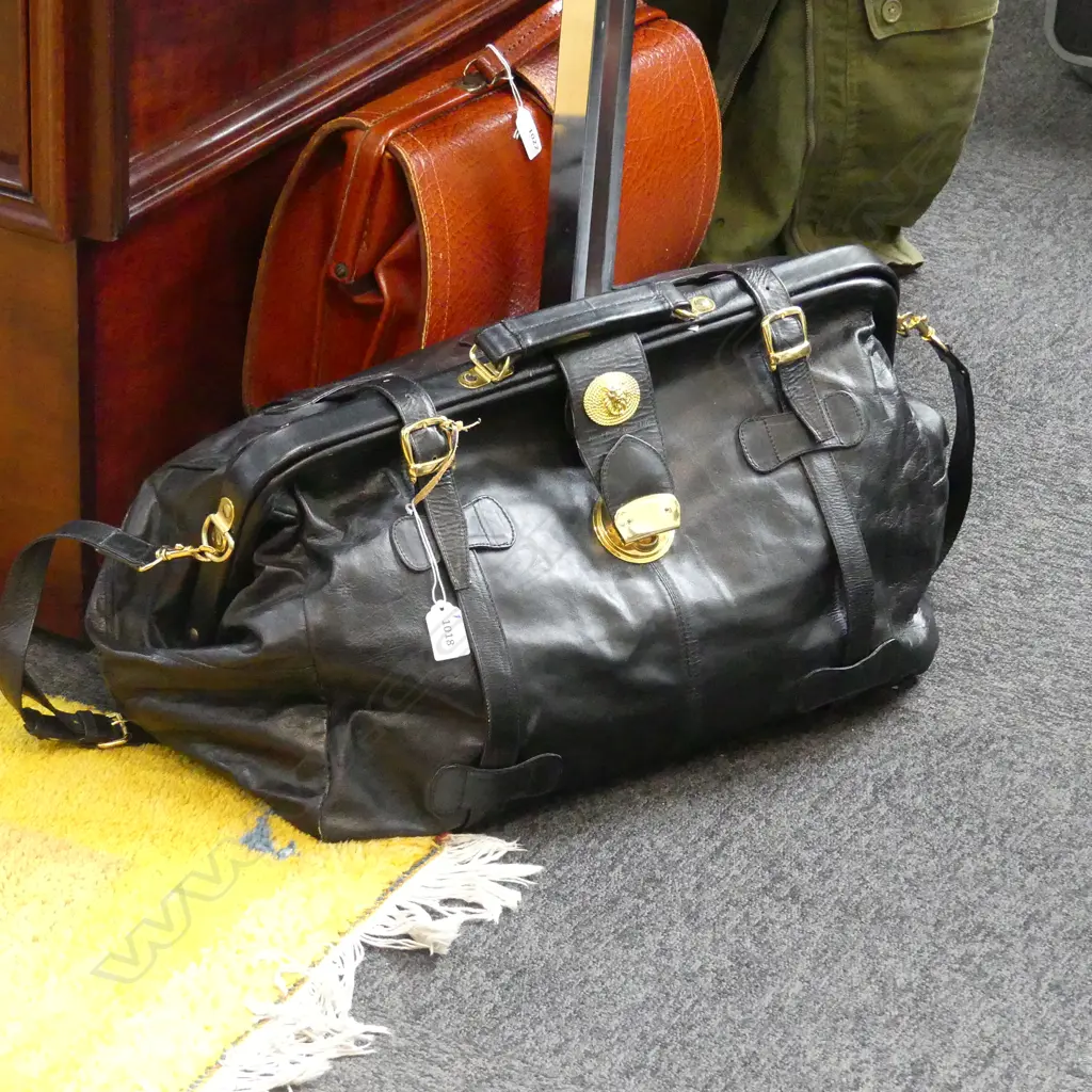 LARGE BLACK GLADSTONE STYLE OVERNIGHT BAG L 600MM Image 1++