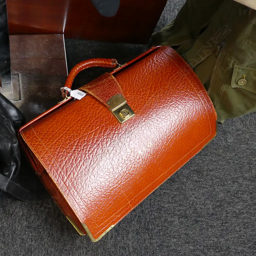 VINTAGE TAN LEATHER LAWYERS BRIEF CASE L 430MM Image 1++