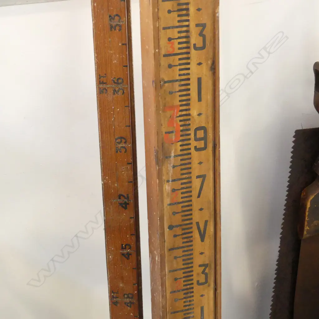 2 VINTAGE SURVEYORS MEASURES H.1900mm Image 1++