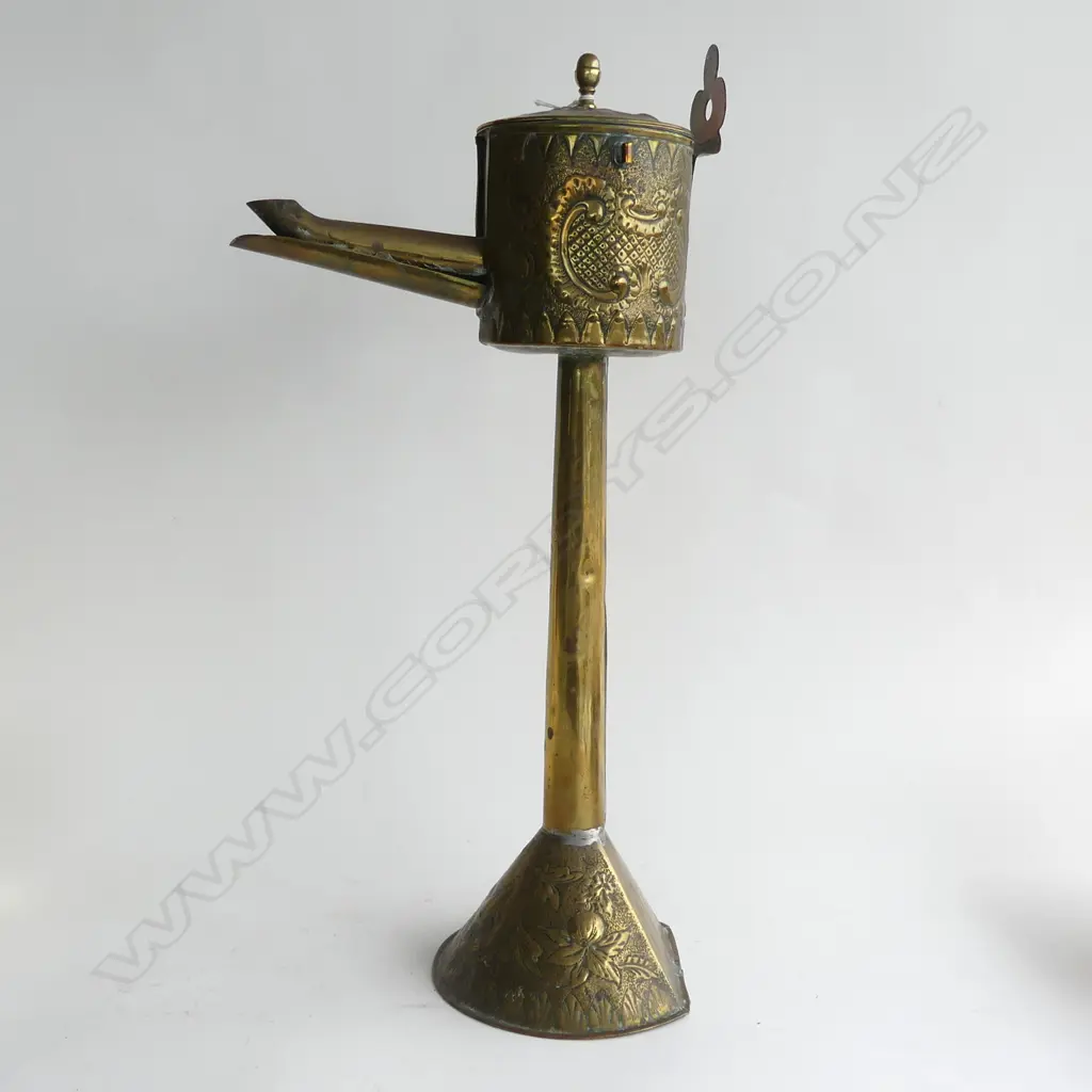 LGE OLD EUROPEAN EMBOSEED BRASS OIL LAMP pedestal base H.495mm Image 1++