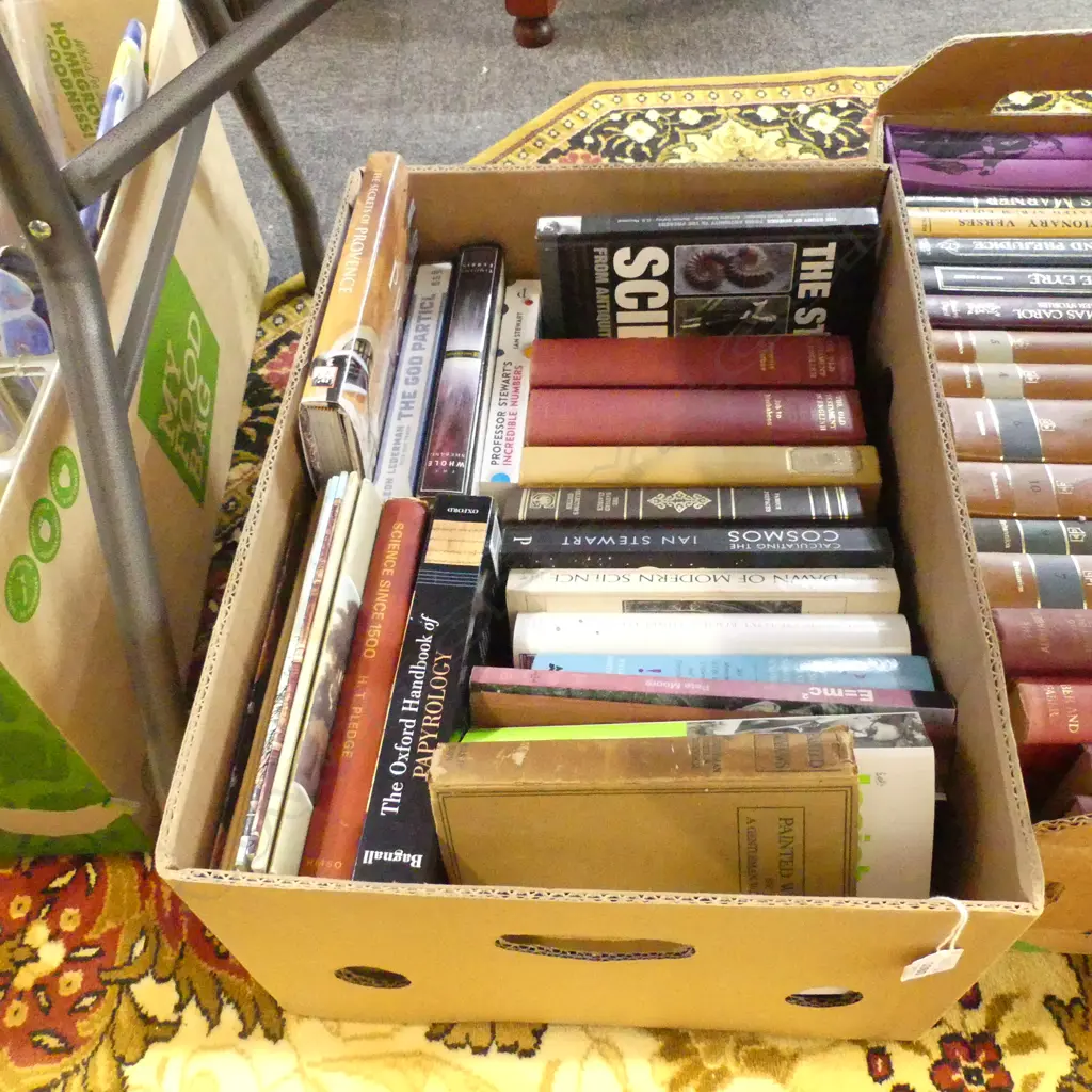 BOX OF ASST BOOKS Image 1++