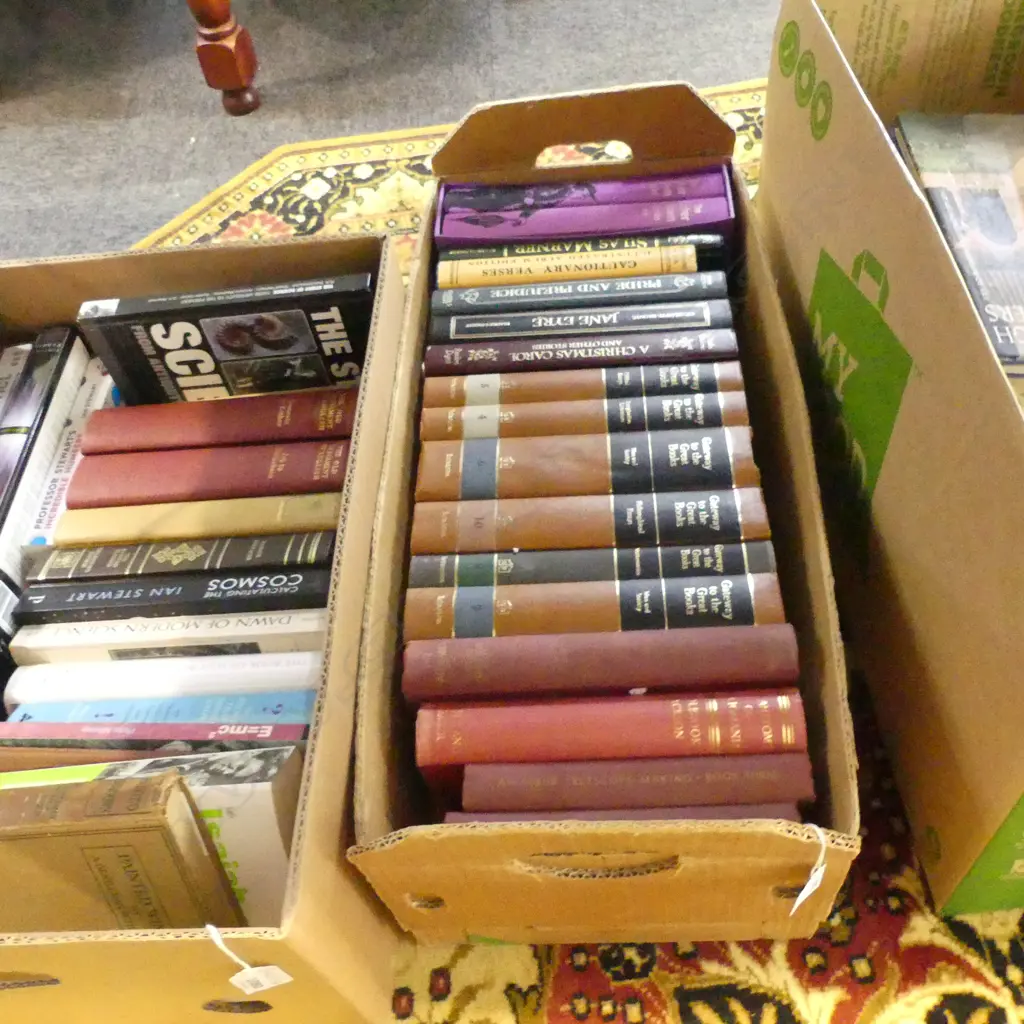 BOX OF ASST BOOKS Image 1++