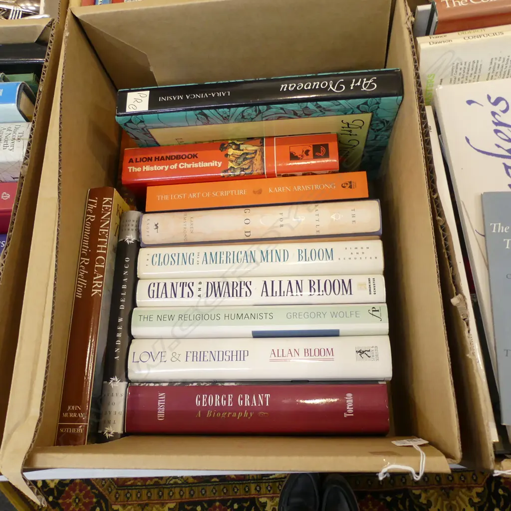 BOX OF ASST BOOKS Image 1++