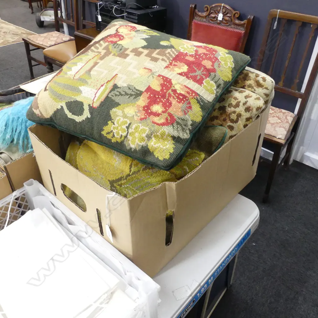 4 ASST HAND MADE TAPESTRY CUSHIONS  Image 1++