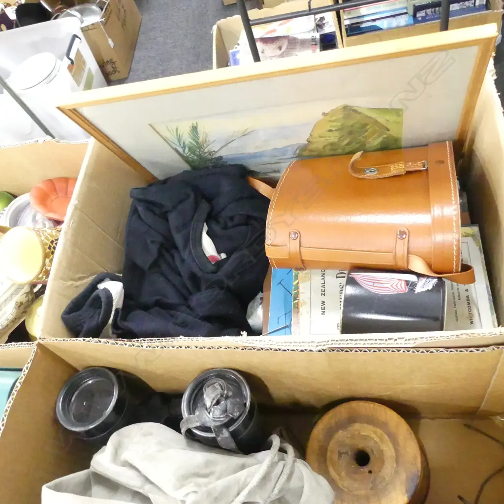 BOX LOT YACHTING INTEREST; SIR PETER BLAKE ETC Image 1++