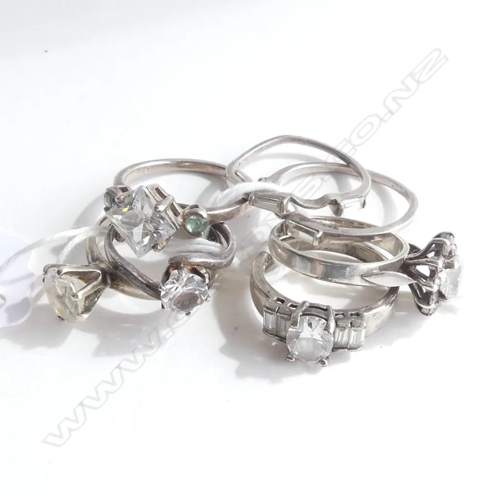 6 STG & FAUX DIAMOND RINGS 18 GRAMS Image 1++