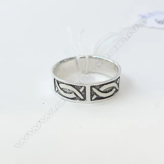925 SILVER RING; CELTIC DESIGN 5.1 GRAMS