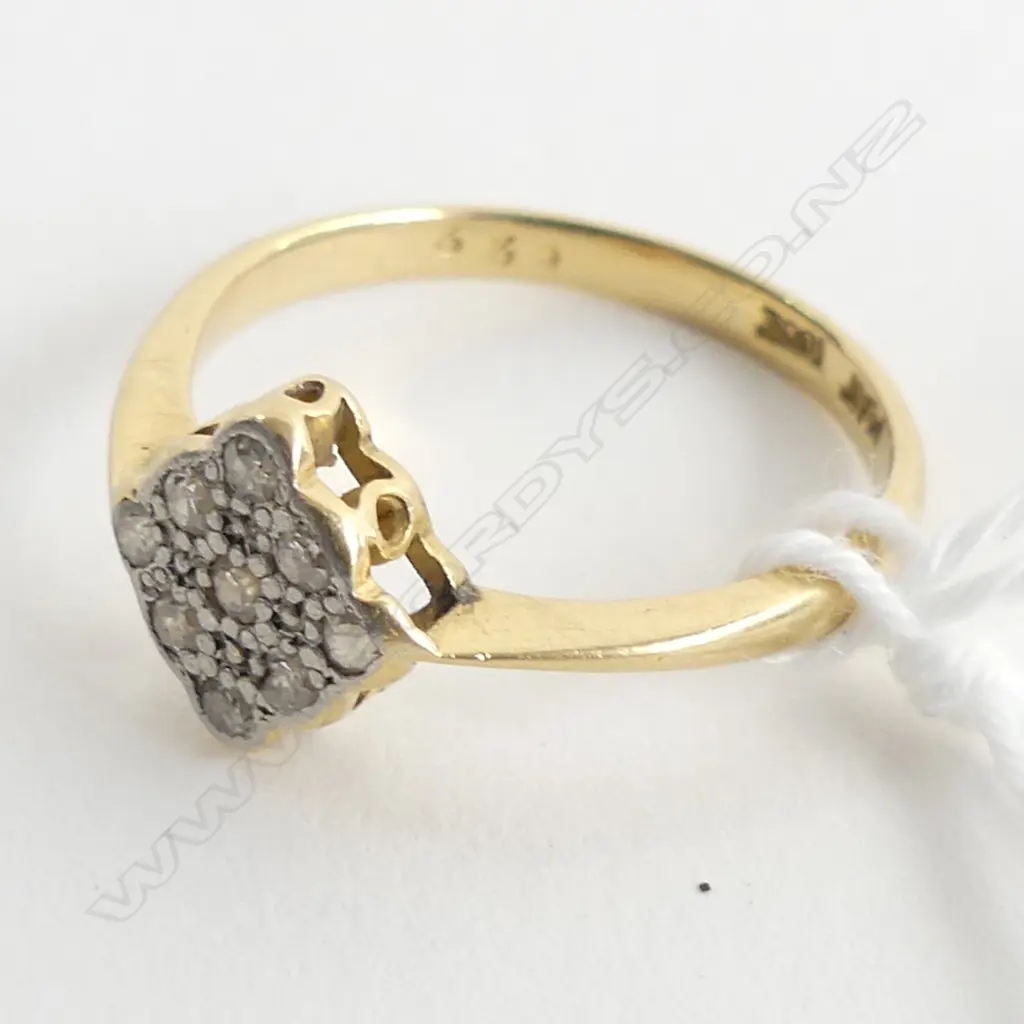 18CT GOLD & 9 DIAMOND RING C1920 2.55gms Image 1++