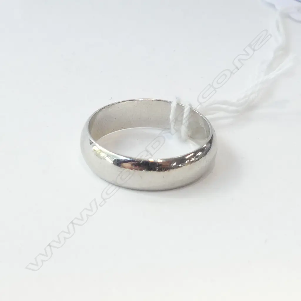 PLATINUM RING 10.3gm., SIZE V Image 1++
