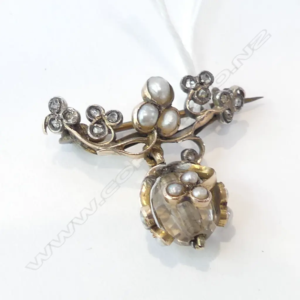 ANTIQUE 9CT, DIAMOND, SEED PEARL & CRYSTAL BROOCH 4 GRAMS Image 1++