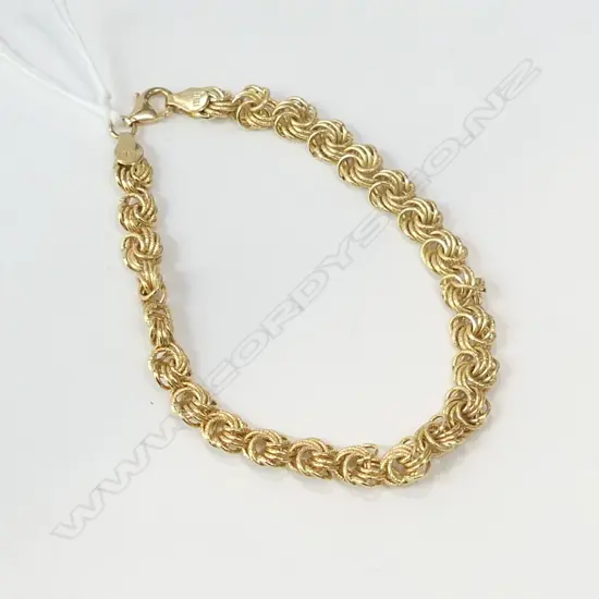 18CT GOLD ITALIAN BRACLET (one link broken) 7 GRAMS