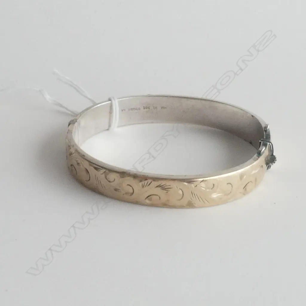 GOLD PLATED SILVER HINGED BANGLE Image 1++