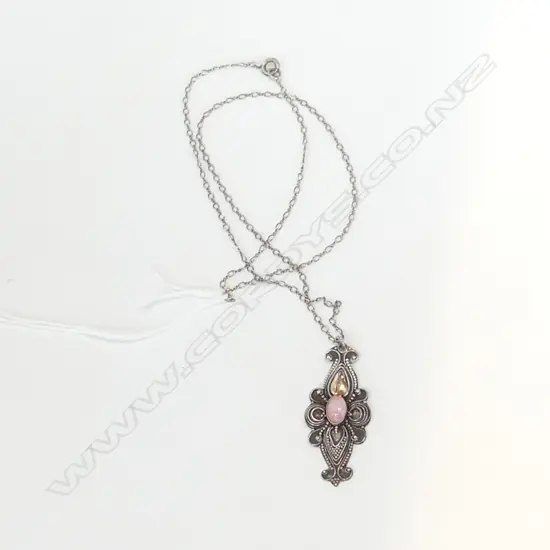 925 SILVER CHAIN & PENDANT WITH CORAL