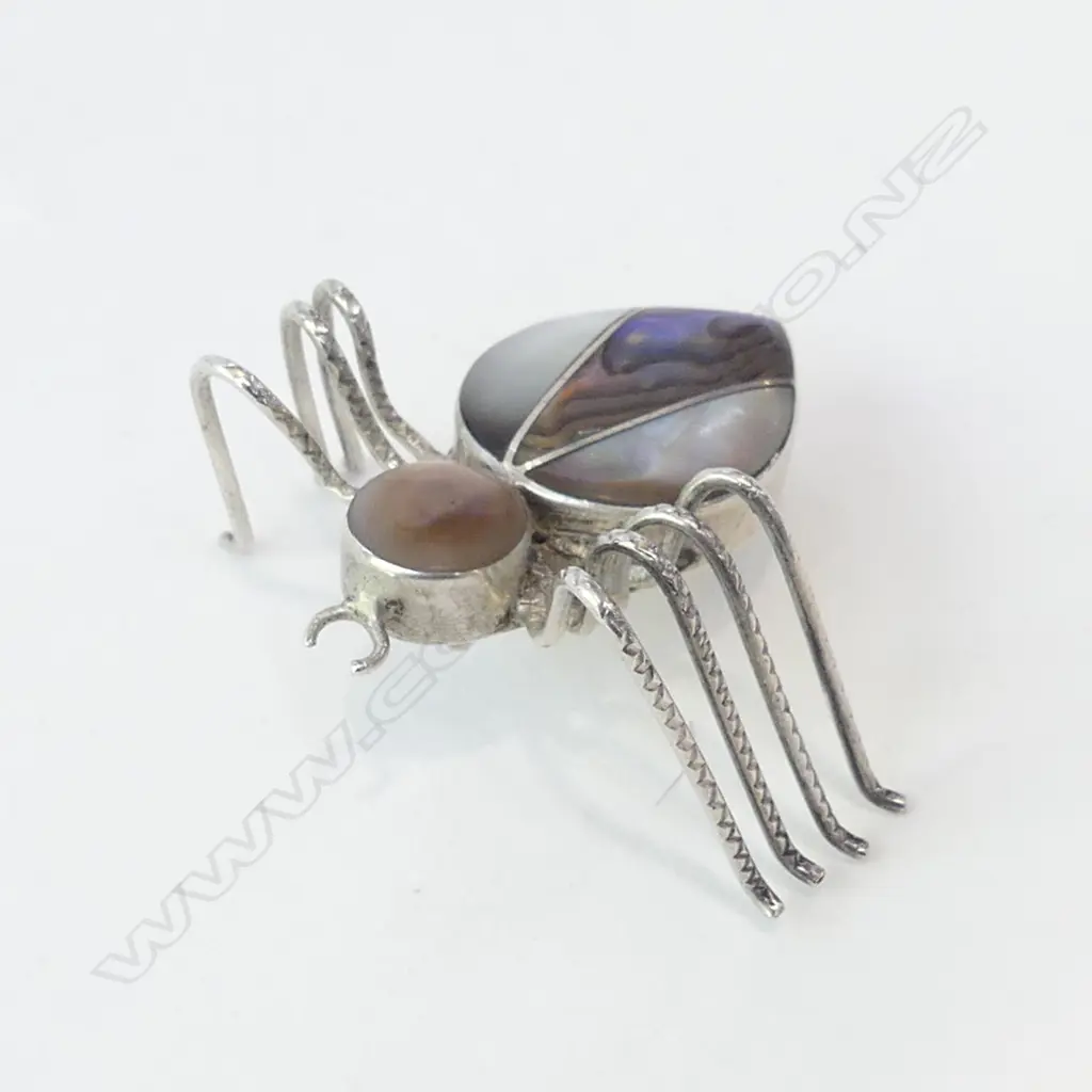STERLING SILVER / MoP SPIDER BROOCH 12.2 GRAMS Image 1++