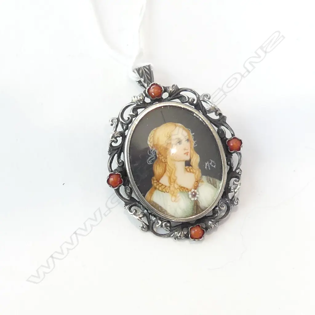 800 SILVER HAND PAINTED PORTRAIT PENDANT BROOCH H.40mm Image 1++