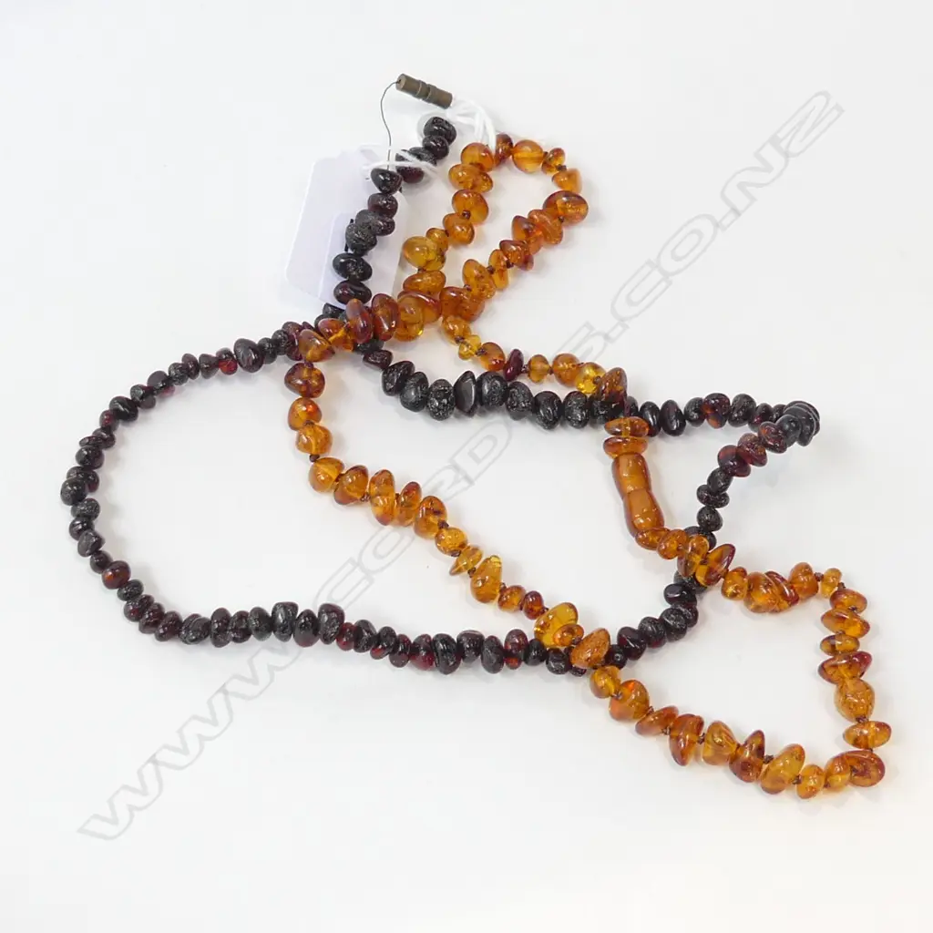 2 AMBER BEAD NECKLACES Image 1++