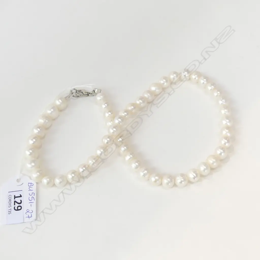 FRESHWATER 51 PEARL NECKLACE Image 1++