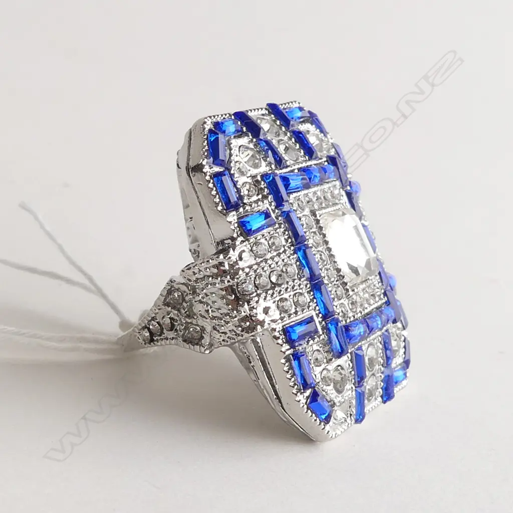 DRAMATIC FUN PARTY FAUX SAPPHIRE AND DIAMOND RING Image 1++