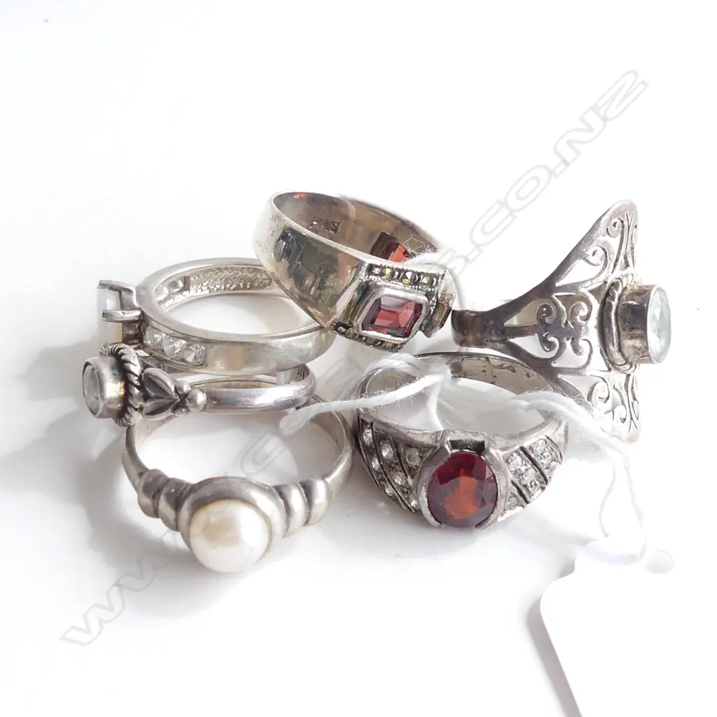 6 STG RINGS 22.5 GRAMS Image 1++