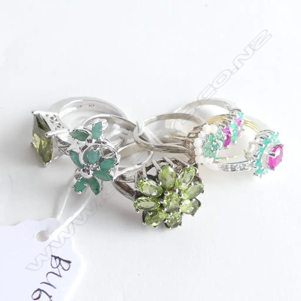 6 STG & GREEN GEMSTONE RINGS 24 GRAMS Image 1++