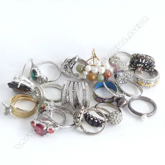 19 ASST. COSTUME RINGS & 1 14CT YG PEARL/AGATE DRESS RING