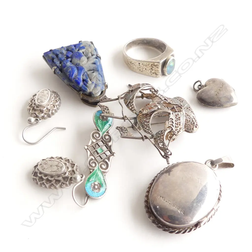 7 PCES STG JEWELLERY; OPAL RING, PR EARRINGS, SHIP BROOCH, BLUE STONE DRESS CLIP, 2 LOCKETS, BROOCH 33 GRAMS Image 1++