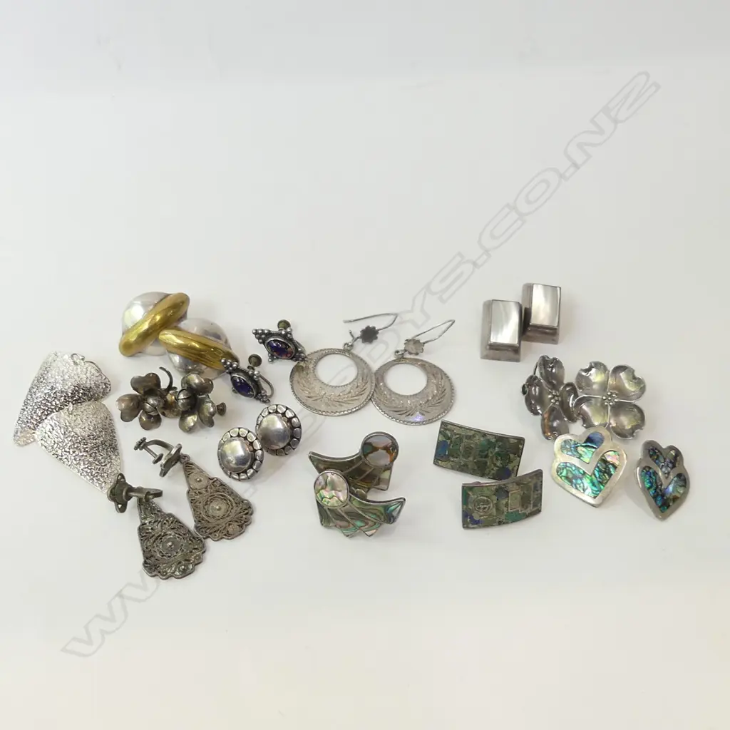 12 PRS STG EARRINGS 93 GRAMS Image 1++