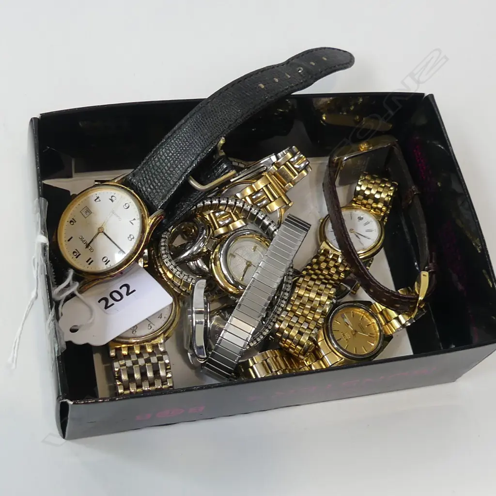 BAG OLD WATCHES INCL SEIKO, OLYMPIC, CITIZEN & FOSSIL Image 1++