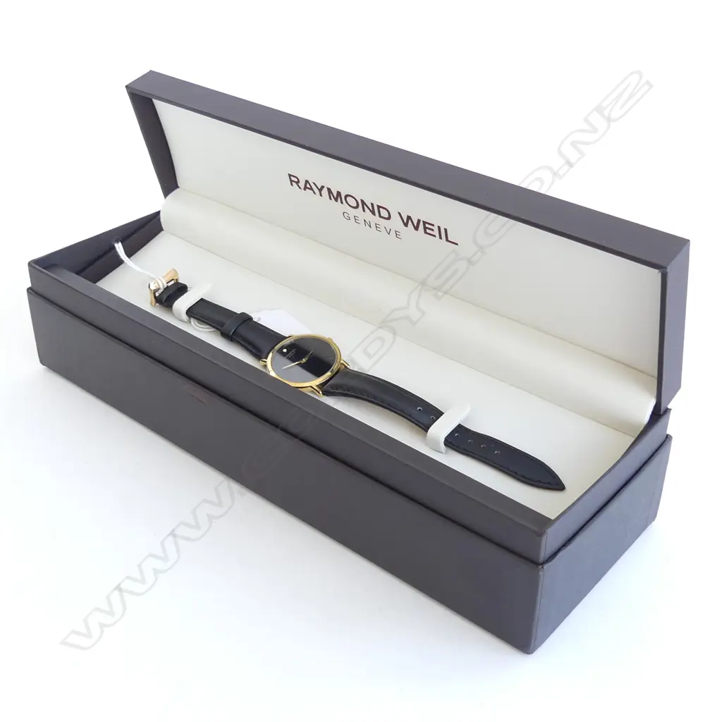 RAYMOND WEIL GP WATCH, CASED & BOXED Image 1++