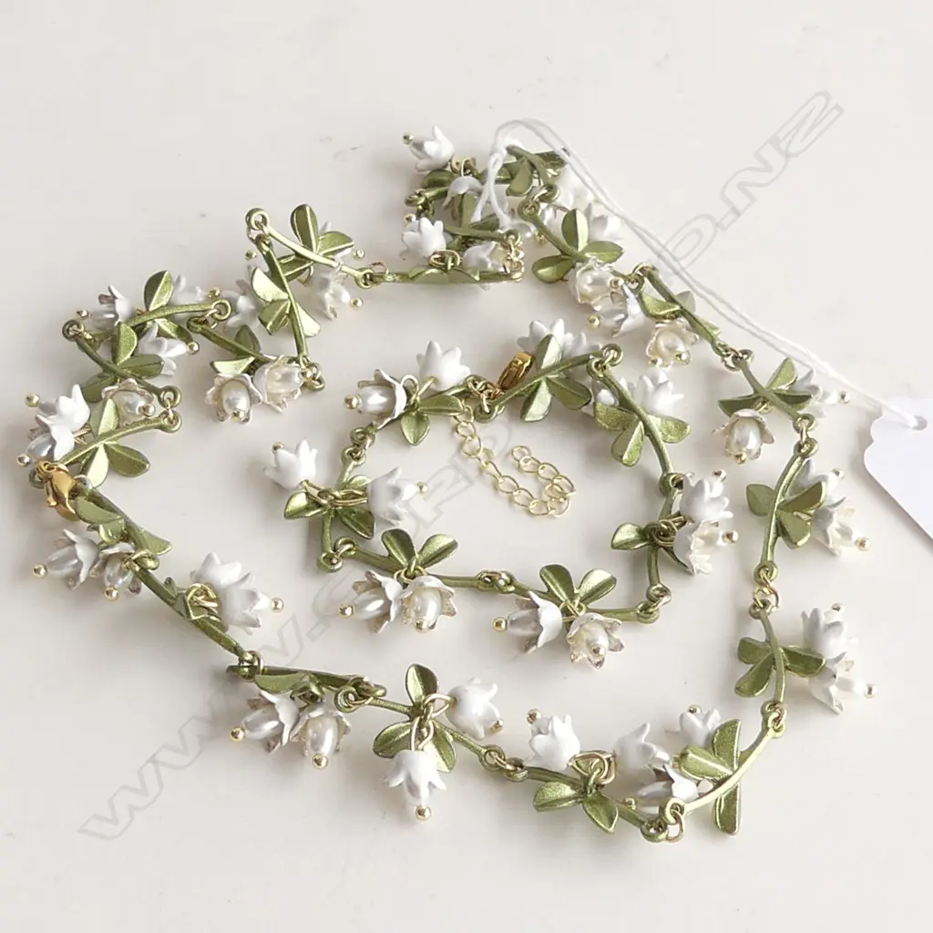 FLORAL ENAMEL NECKLACE AND MATCHING BRACELET Image 1++