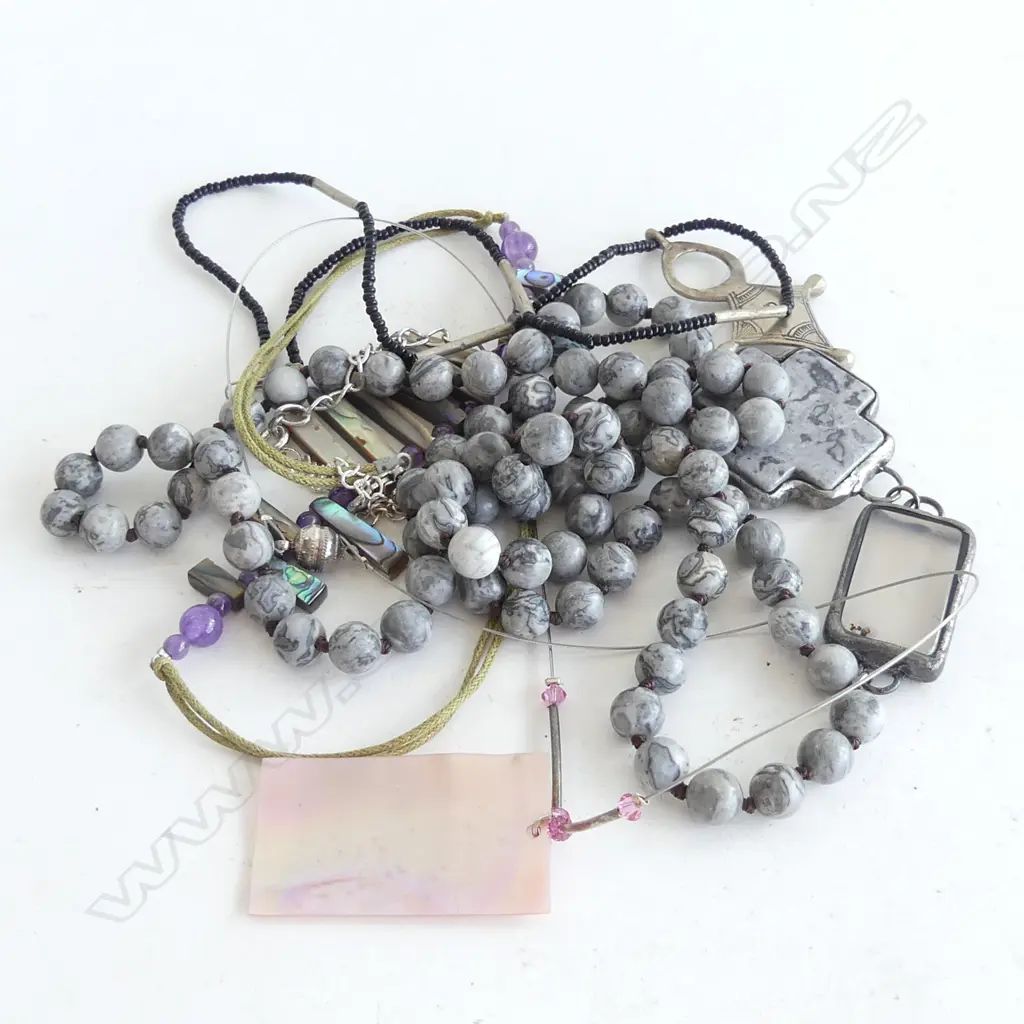 4 PENDANT NECKLACES; STONE BEADS, PAUA SHELL ETC.. Image 1++