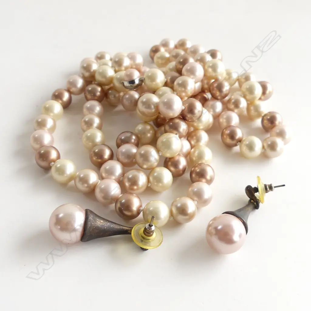 LONG 3 COLOUR FAUX PEARL NECKLACE (L600MM) + LG DROP EARRINGS Image 1++