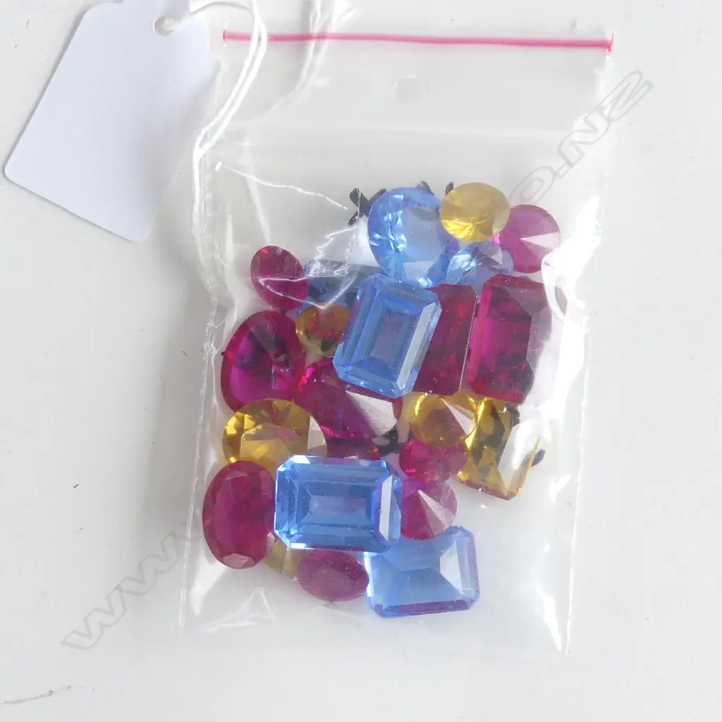 23 SYNTHETIC COLOURED STONES Image 1++