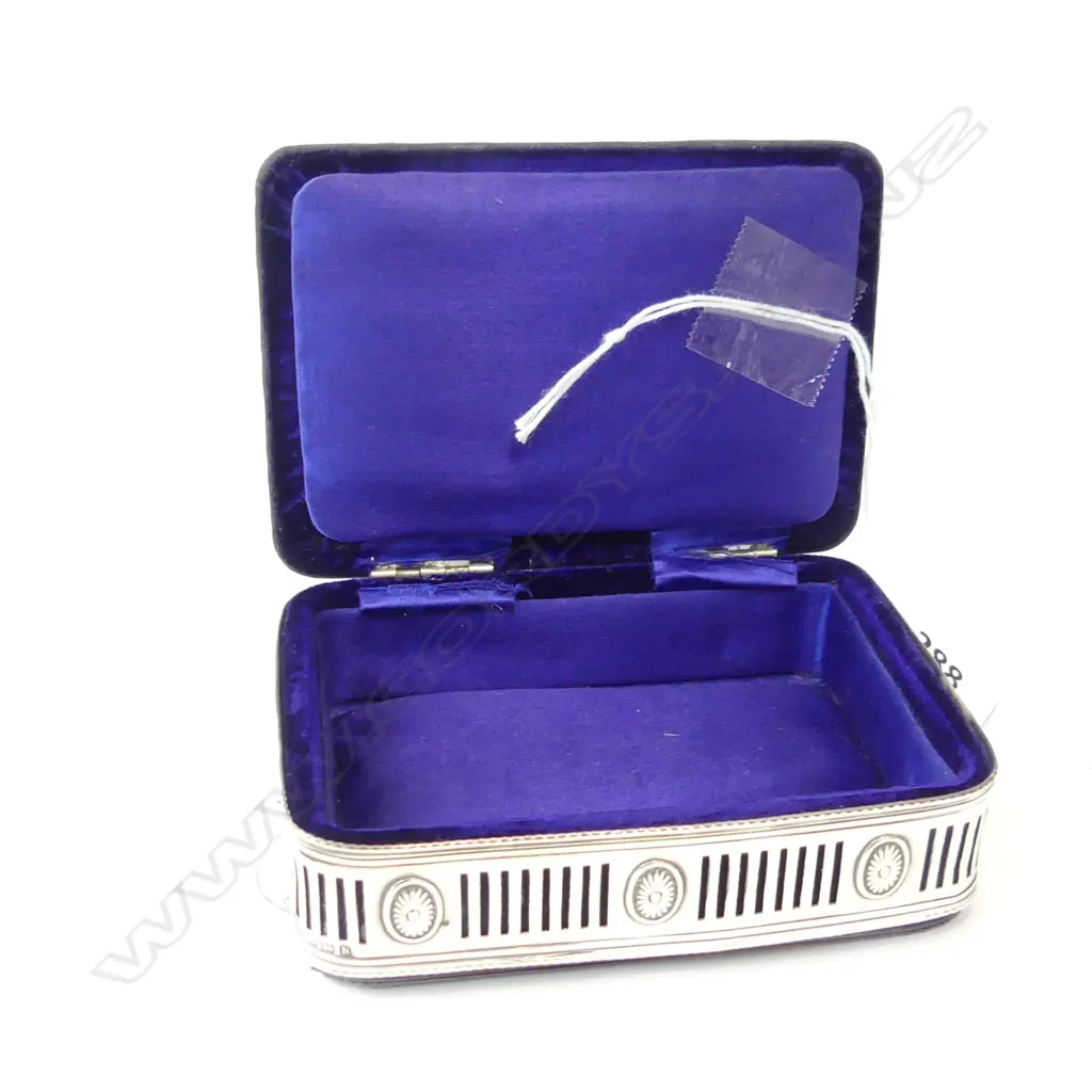 STG SILVER & VELVET TRINKET BOX WITH PIN CUSHION LID L 110MM, BIRM. 1908 Image 1++