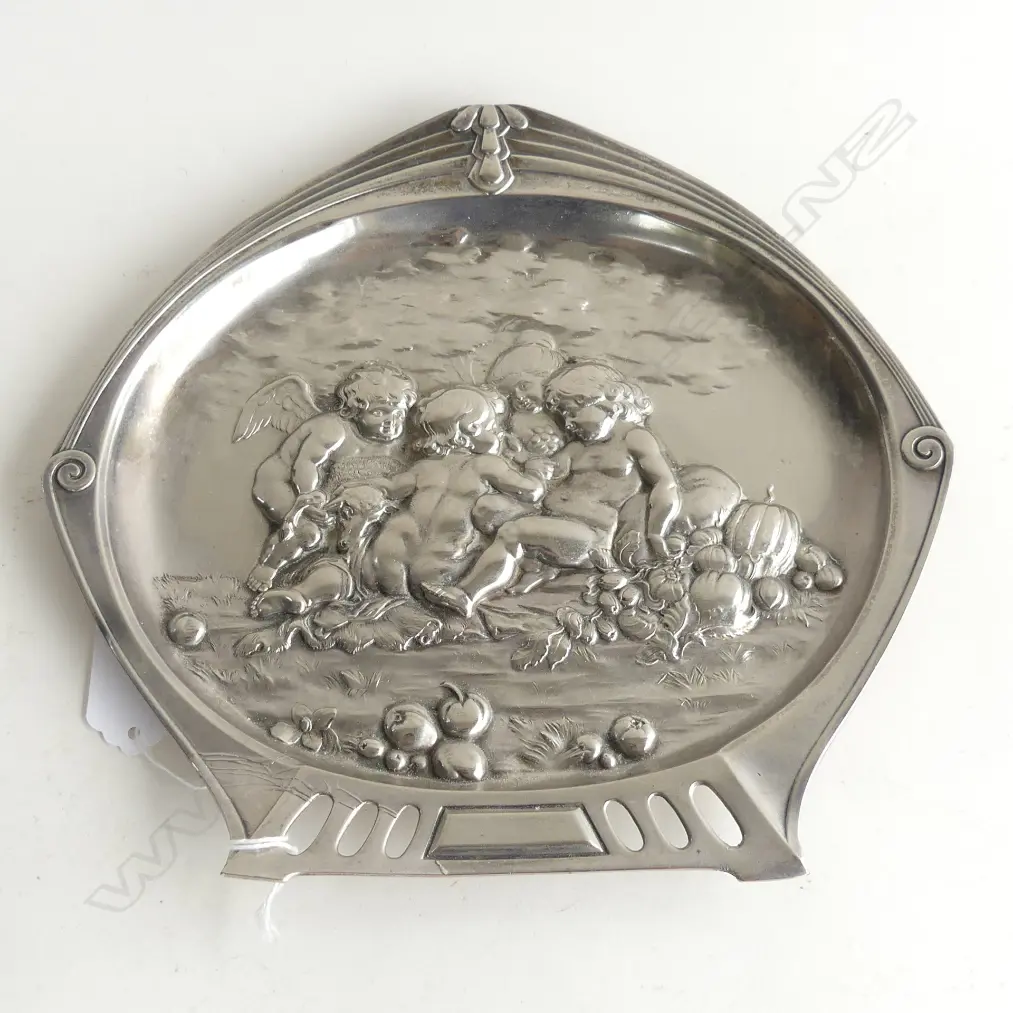 WMF SILVER PLATE CHERUB TRAY W.240mm Image 1++