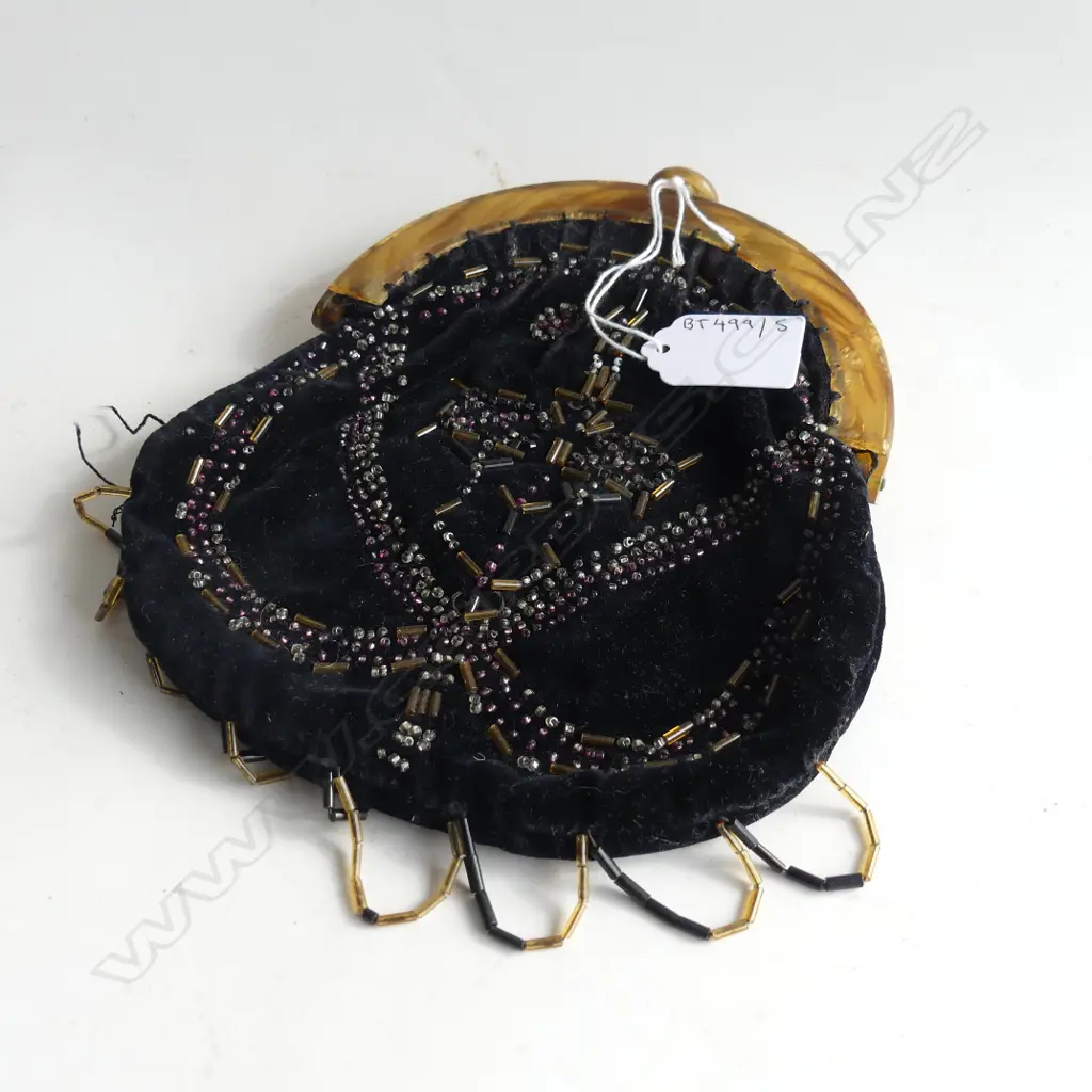 DECO BEADED CLUTCH PURSE AF Image 1++