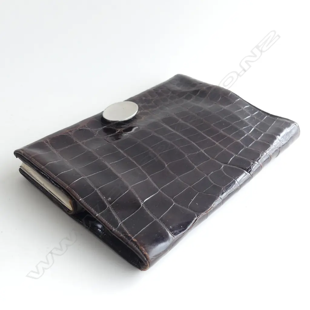 VINTAGE CROCODILE SKIN CLUTCH PURSE Image 1++