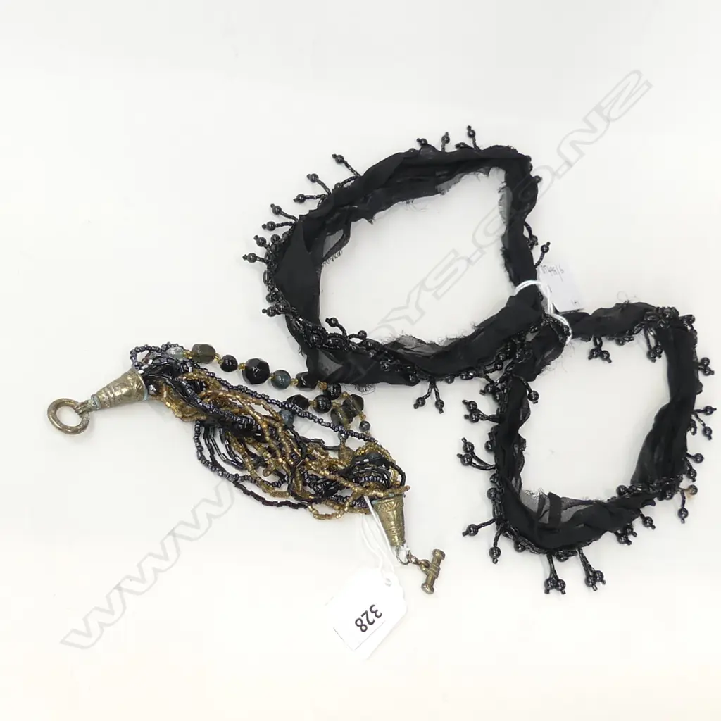 ETHNIC BEAD BRACELET & VINTAGE BEAD SLEEVE TASSELS Image 1++