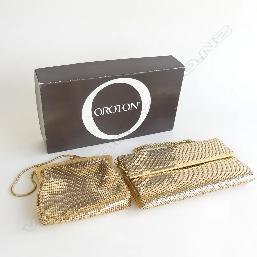 ORIGINAL BOX WITH SHOULDER STRAP Image 1++