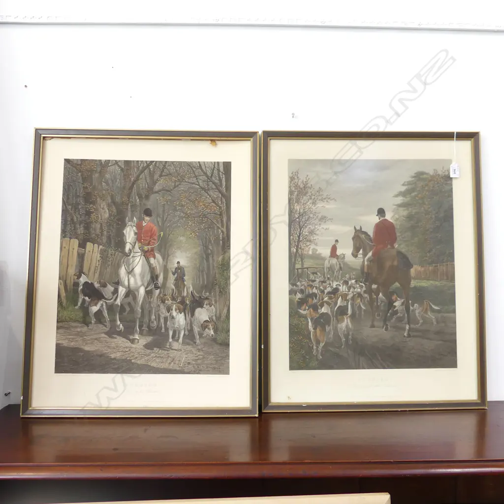 2 FRAMED HUNTING ENGRAVING PRINTS, ONE MISSING GLASS FRONT 400 X 500MM Image 1++