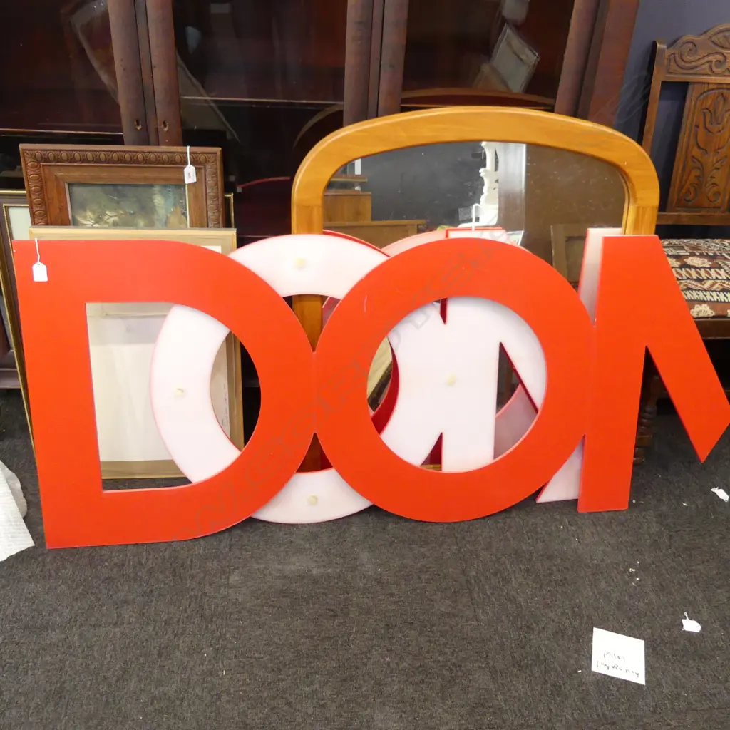 LARGE RED PAINTED PERSPEX SIGN 'DOMO' LATIN FOR THANK YOU H.660mm Image 1++