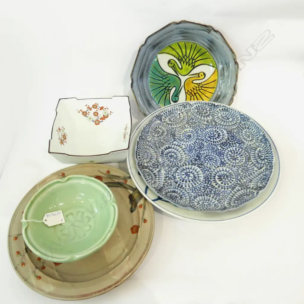 6 ORIENTAL PCES; 4 PLATES 290mm dia + 2 BOWLS Image 1++