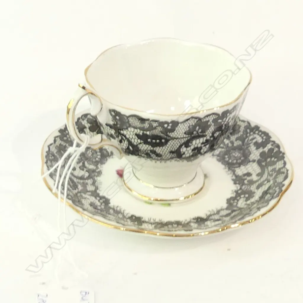 ROYAL ALBERT 'SENORITA' DEMITASSE CUP & SAUCER Image 1++