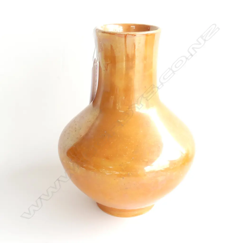 RUSKIN POTTERY VASE 160MMH Image 1++
